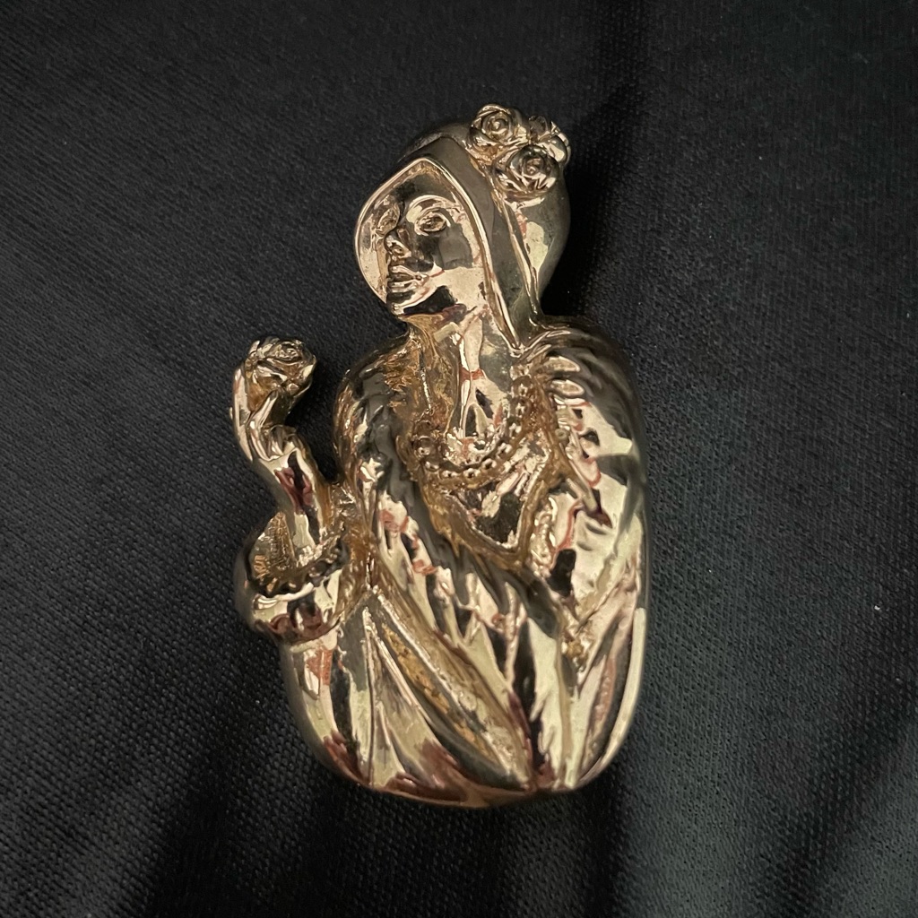 Elegant Gold-Tone Brooch